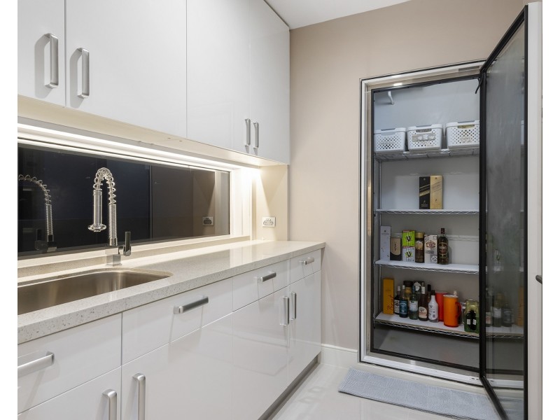 70 The Sovereign Mile, Sovereign Islands QLD 4216