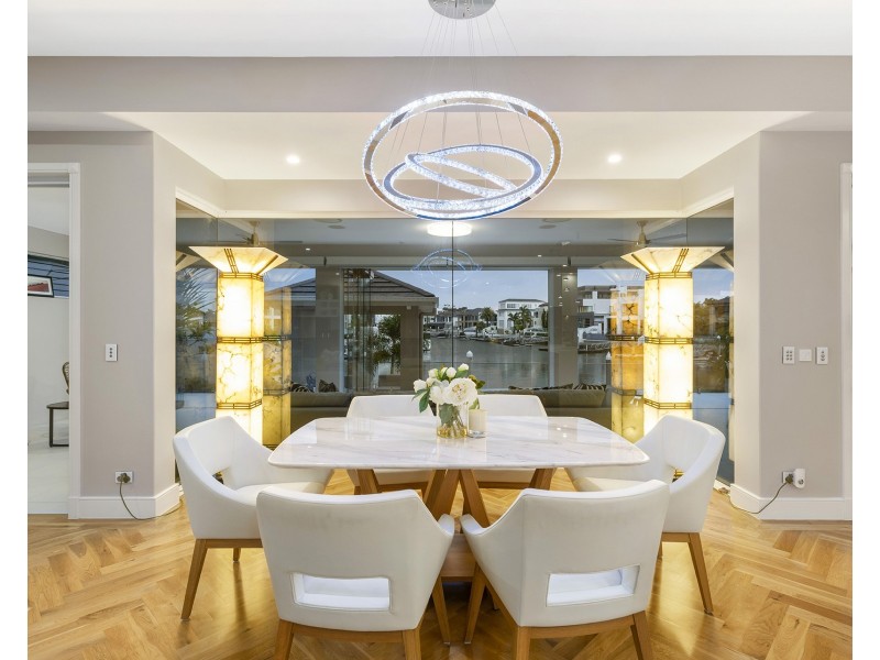 70 The Sovereign Mile, Sovereign Islands QLD 4216