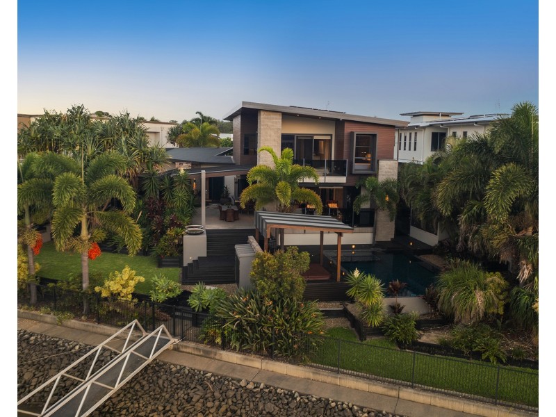 37 Quayside Drive, Helensvale QLD 4212
