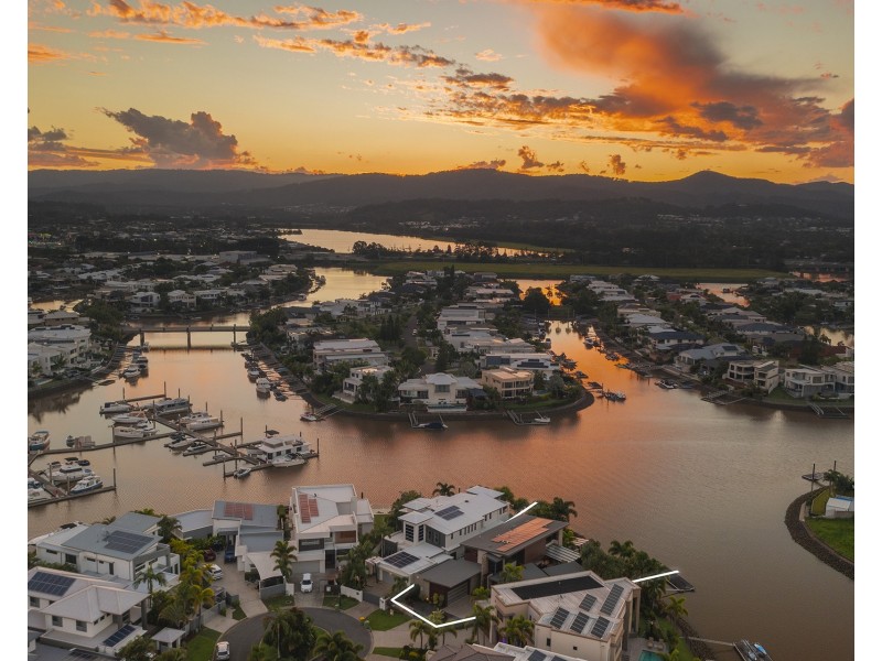 37 Quayside Drive, Helensvale QLD 4212