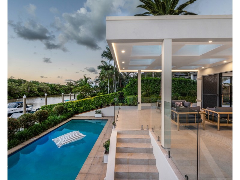 2344 Cressbrook Drive, Hope Island QLD 4212