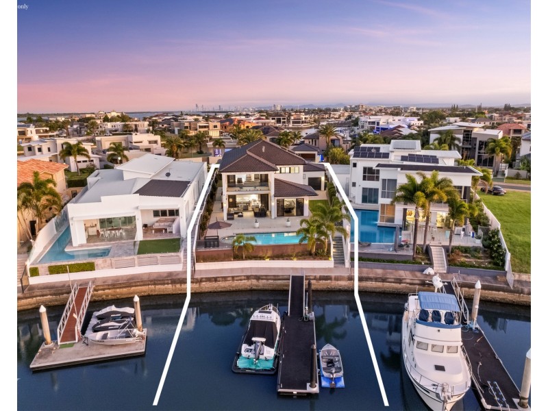 47 Royal Albert Crescent, Sovereign Islands QLD 4216