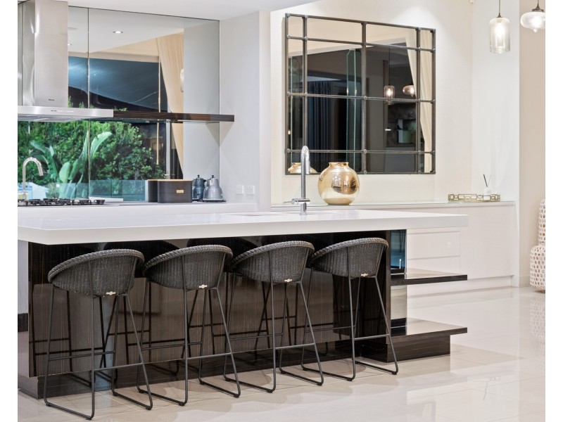 74 Royal Albert Crescent, Sovereign Islands QLD 4216