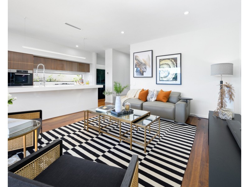 4 Northwater Drive, Hope Island QLD 4212