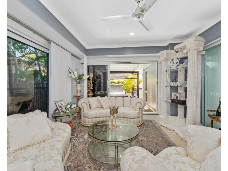 28 Galley Road, Hope Island QLD 4212