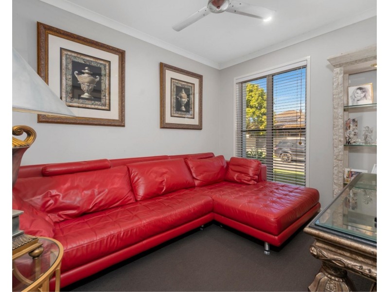 28 Galley Road, Hope Island QLD 4212