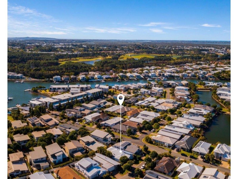 28 Galley Road, Hope Island QLD 4212