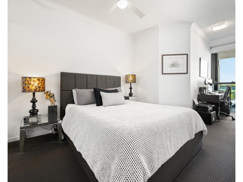 2609/5 Harbour Side Court, Biggera Waters QLD 4216