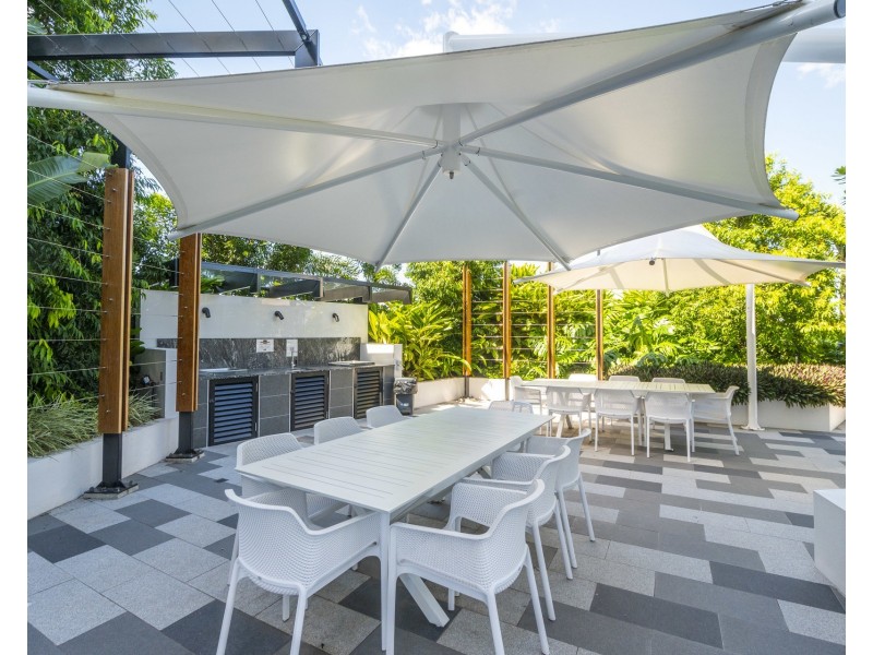 2609/5 Harbour Side Court, Biggera Waters QLD 4216