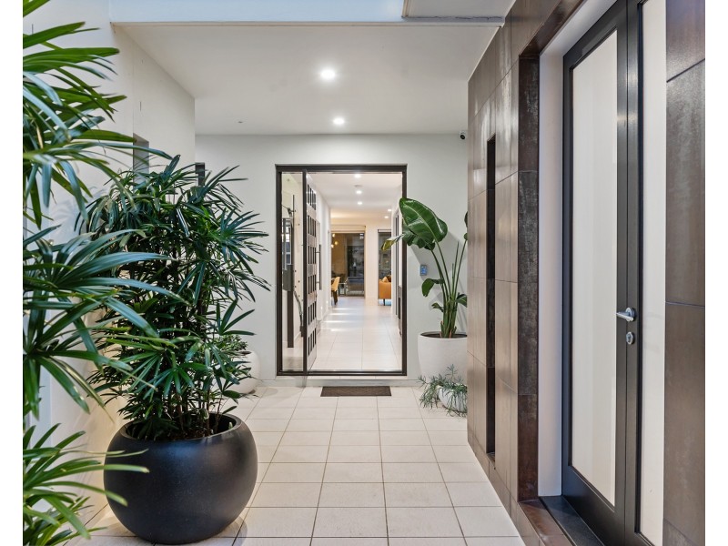 8059 Riverside Drive, Sanctuary Cove QLD 4212