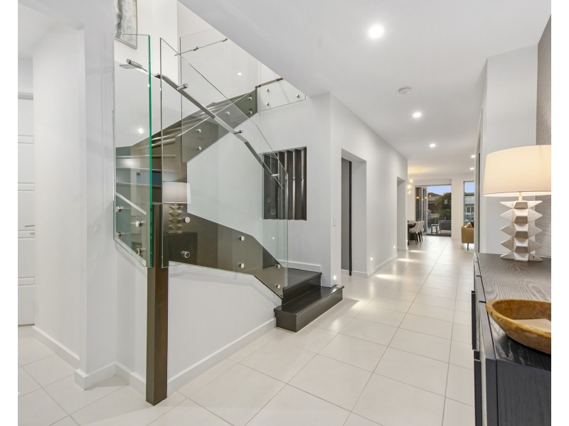 8059 Riverside Drive, Sanctuary Cove QLD 4212