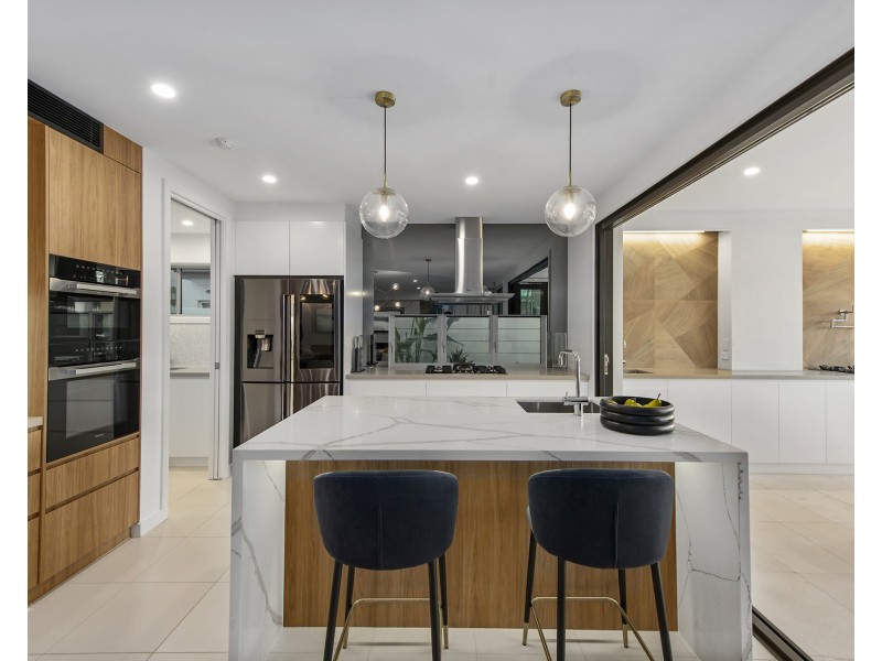 8059 Riverside Drive, Sanctuary Cove QLD 4212