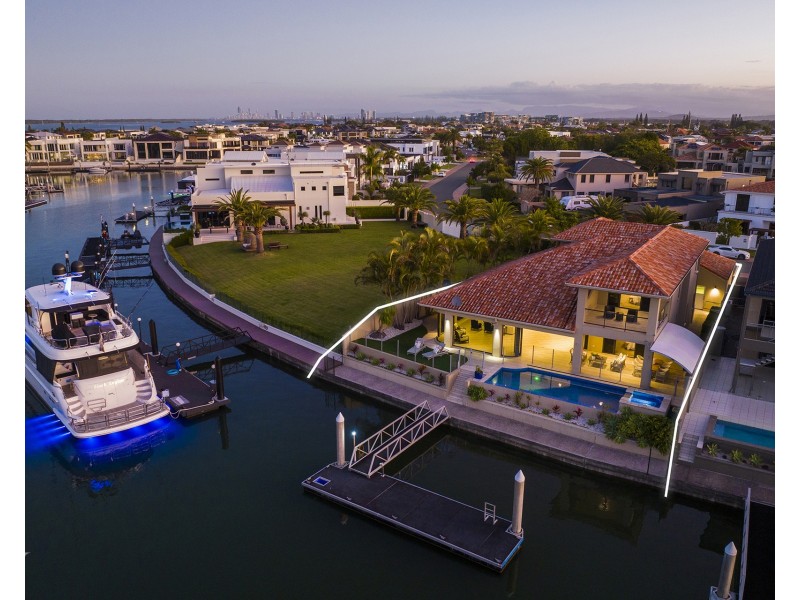 75 The Sovereign Mile, Sovereign Islands QLD 4216