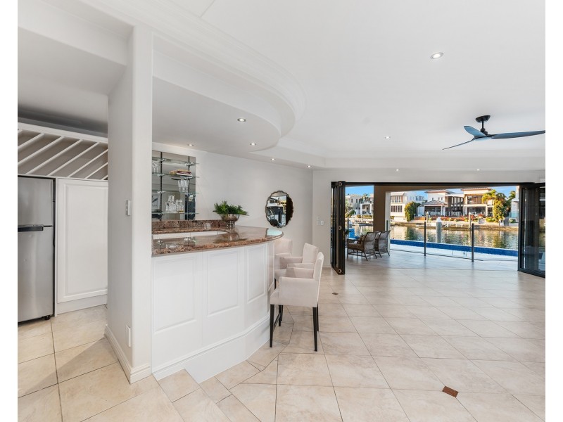 75 The Sovereign Mile, Sovereign Islands QLD 4216