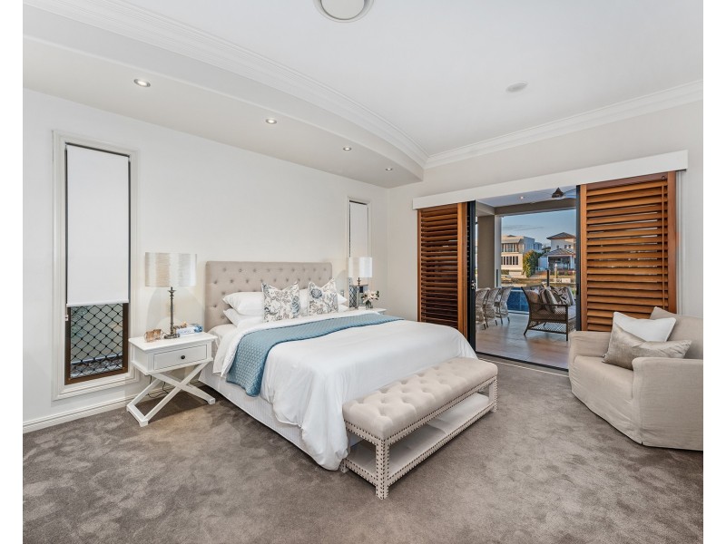 75 The Sovereign Mile, Sovereign Islands QLD 4216