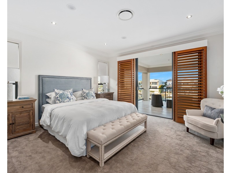 75 The Sovereign Mile, Sovereign Islands QLD 4216