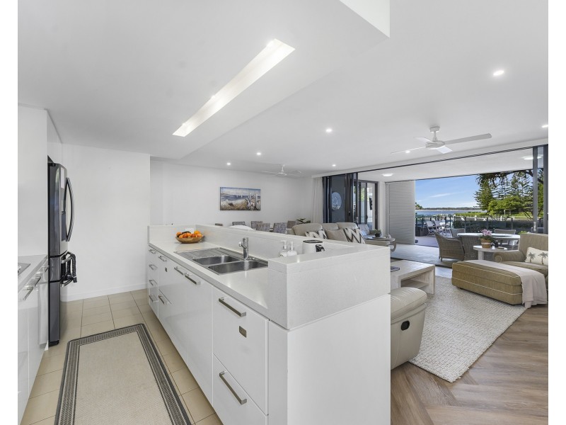 5104/323 Bayview Street, Hollywell QLD 4216