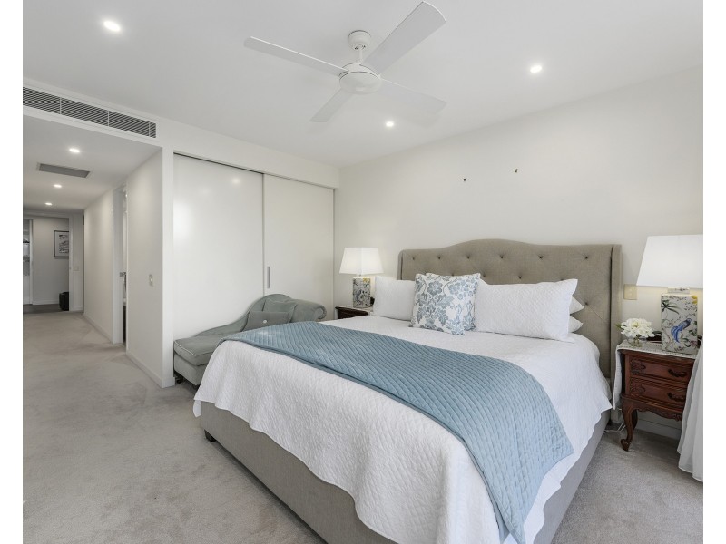 5104/323 Bayview Street, Hollywell QLD 4216