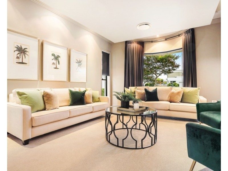 2615 Virginia Drive, Hope Island QLD 4212
