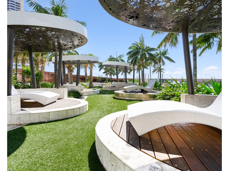 11506/36 Old Burleigh Road, Surfers Paradise QLD 4217