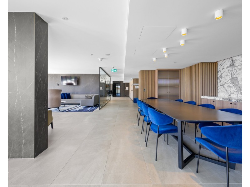 11506/36 Old Burleigh Road, Surfers Paradise QLD 4217