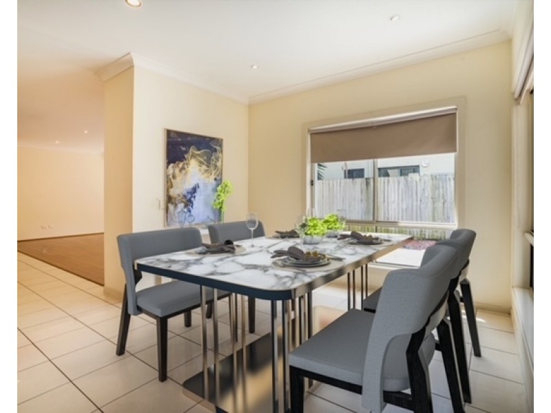 24 Corymbia Way, Molendinar QLD 4214