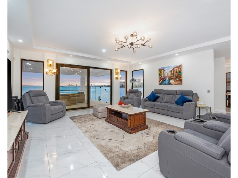 23 King Arthurs Court, Sovereign Islands QLD 4216