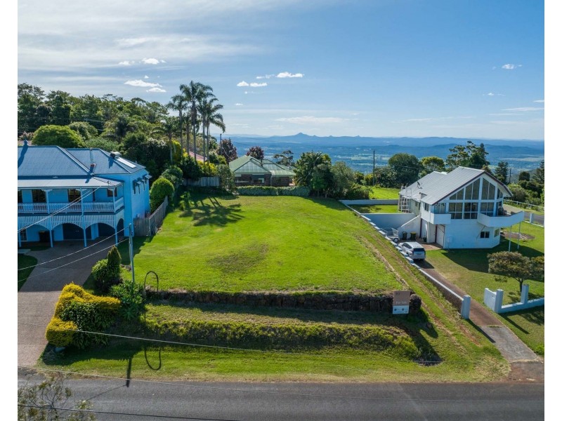 9 Paradise Drive, Tamborine Mountain QLD 4272