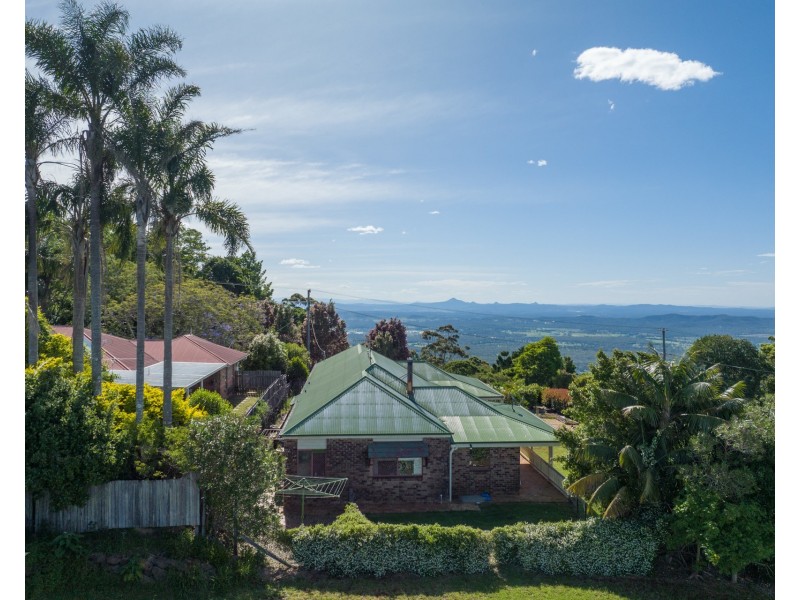 9 Paradise Drive, Tamborine Mountain QLD 4272