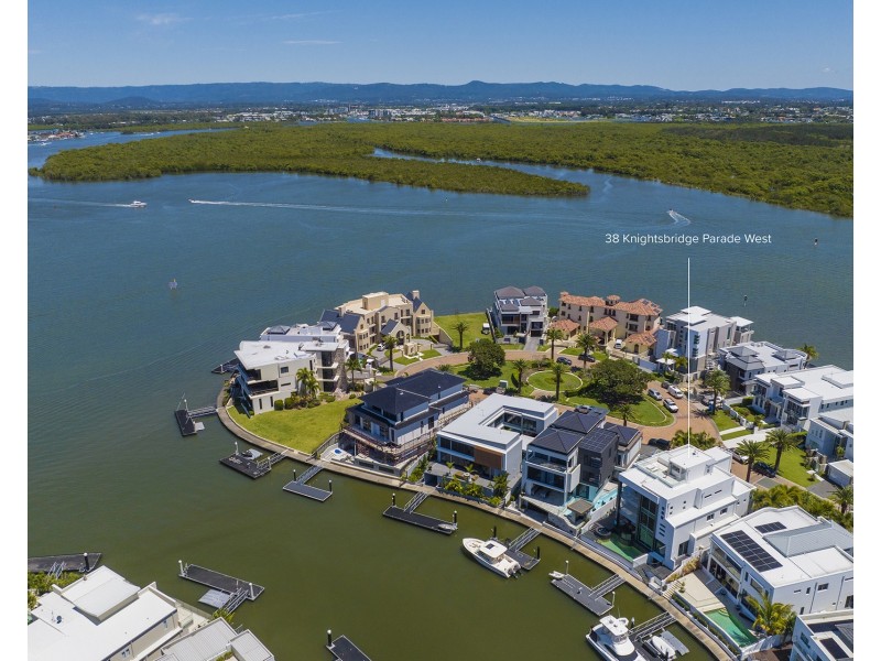 38 Knightsbridge Parade West, Sovereign Islands QLD 4216