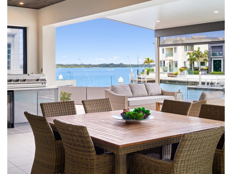 54 King Charles Drive, Sovereign Islands QLD 4216