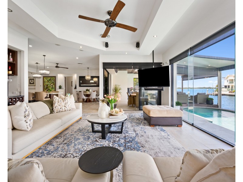 54 King Charles Drive, Sovereign Islands QLD 4216