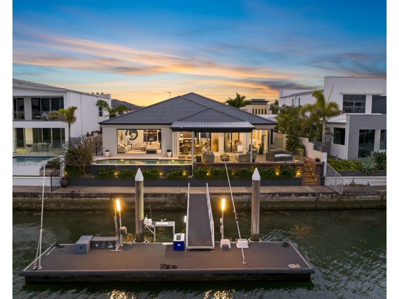 54 King Charles Drive, Sovereign Islands QLD 4216