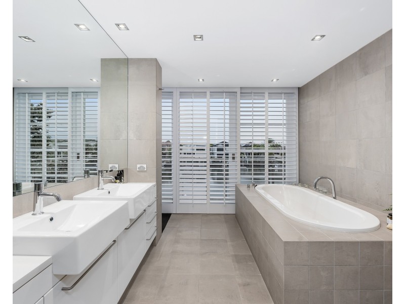 8031 Key Waters, Sanctuary Cove QLD 4212