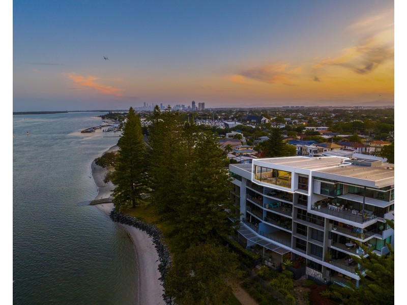 1601/323 Bayview Street, Hollywell QLD 4216