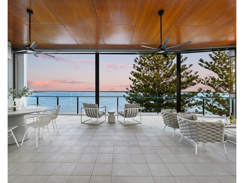 1601/323 Bayview Street, Hollywell QLD 4216