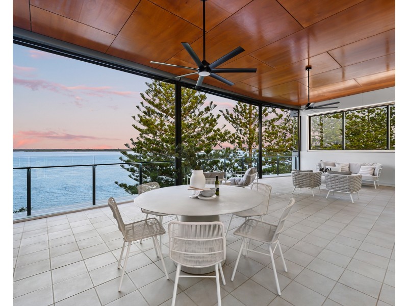 1601/323 Bayview Street, Hollywell QLD 4216