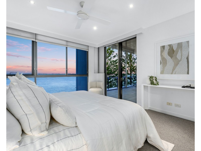 1601/323 Bayview Street, Hollywell QLD 4216