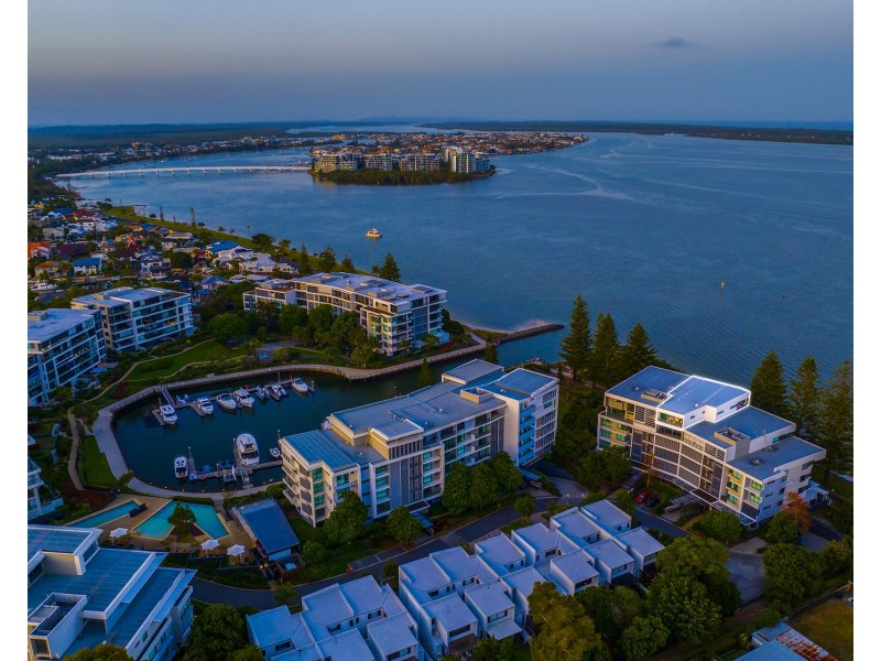 1601/323 Bayview Street, Hollywell QLD 4216