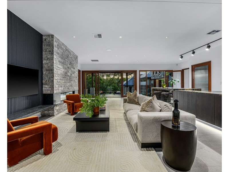 48 Huntington Drive, Maudsland QLD 4210