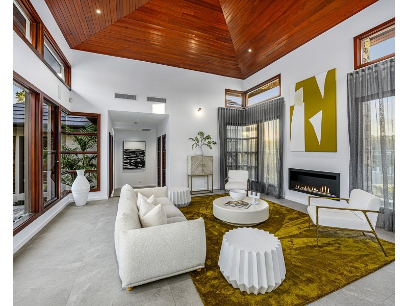 48 Huntington Drive, Maudsland QLD 4210