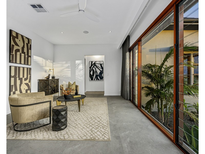 48 Huntington Drive, Maudsland QLD 4210