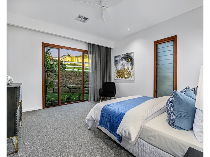 48 Huntington Drive, Maudsland QLD 4210