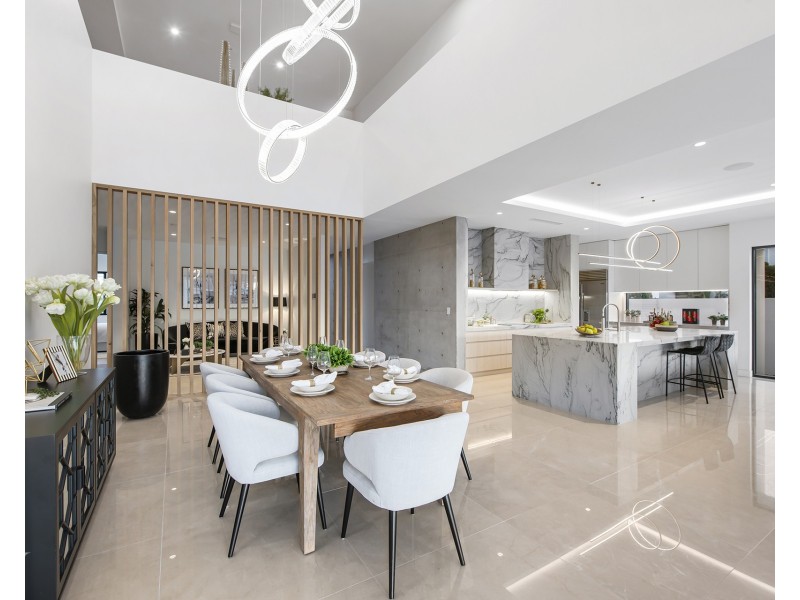 51 Knightsbridge Parade East, Sovereign Islands QLD 4216