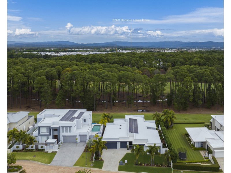2260 Banksia Lakes Drive, Sanctuary Cove QLD 4212