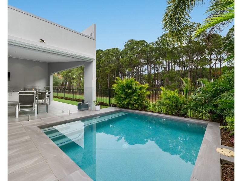 2260 Banksia Lakes Drive, Sanctuary Cove QLD 4212