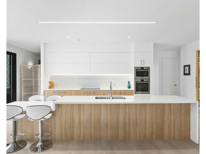 2260 Banksia Lakes Drive, Sanctuary Cove QLD 4212