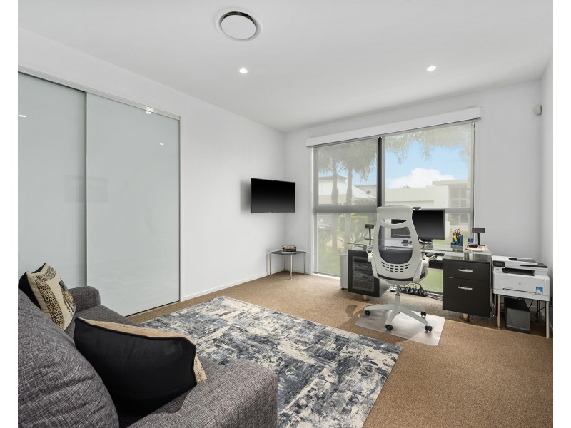 2260 Banksia Lakes Drive, Sanctuary Cove QLD 4212