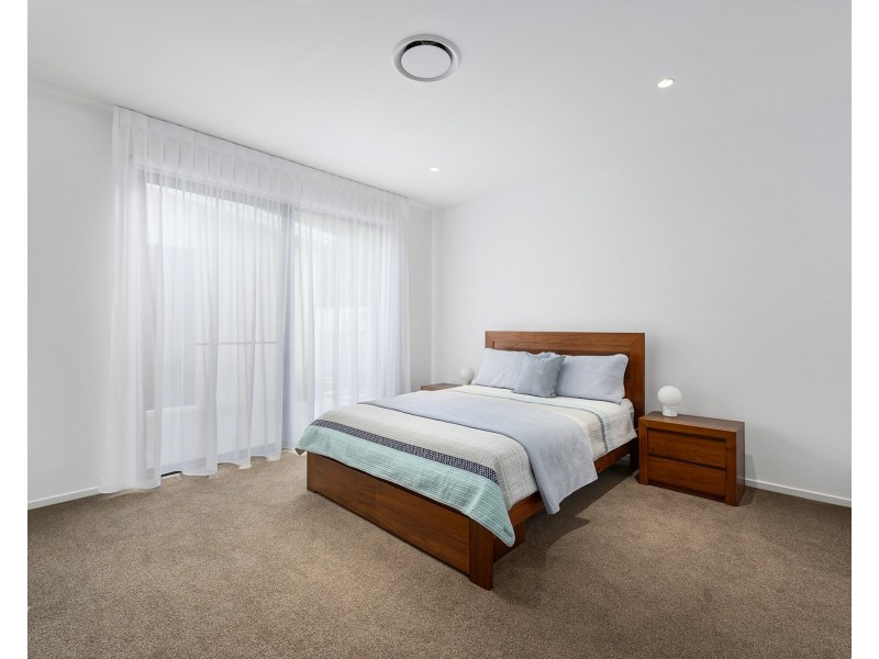 2260 Banksia Lakes Drive, Sanctuary Cove QLD 4212