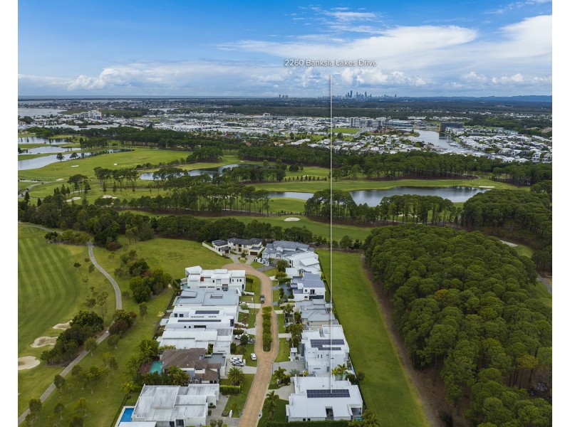 2260 Banksia Lakes Drive, Sanctuary Cove QLD 4212
